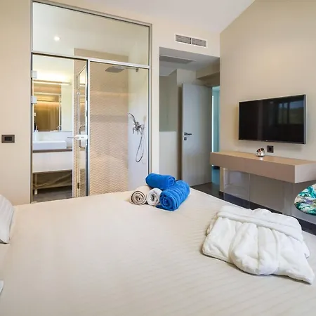 Villa Luxury Seafront Blue Heaven Ciovo With Pool Trogir